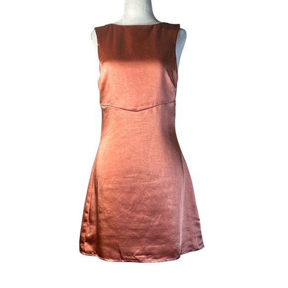 More To Come Bianca Open Back Dress in Blush Small New Womens Satin Mini - Picture 4 of 9
